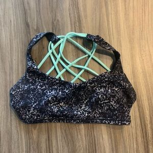 Lululemon Free To Be Bra